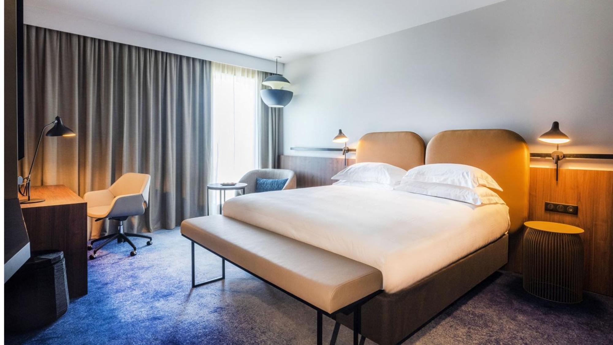 Crowne Plaza - Nice - Grand Arenas By Ihg Bagian luar foto