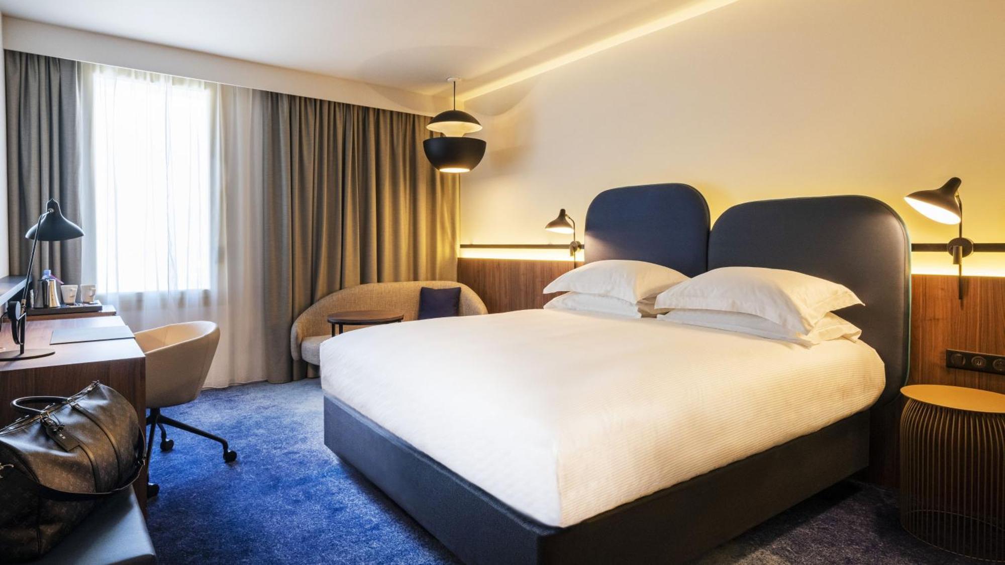 Crowne Plaza - Nice - Grand Arenas By Ihg Bagian luar foto