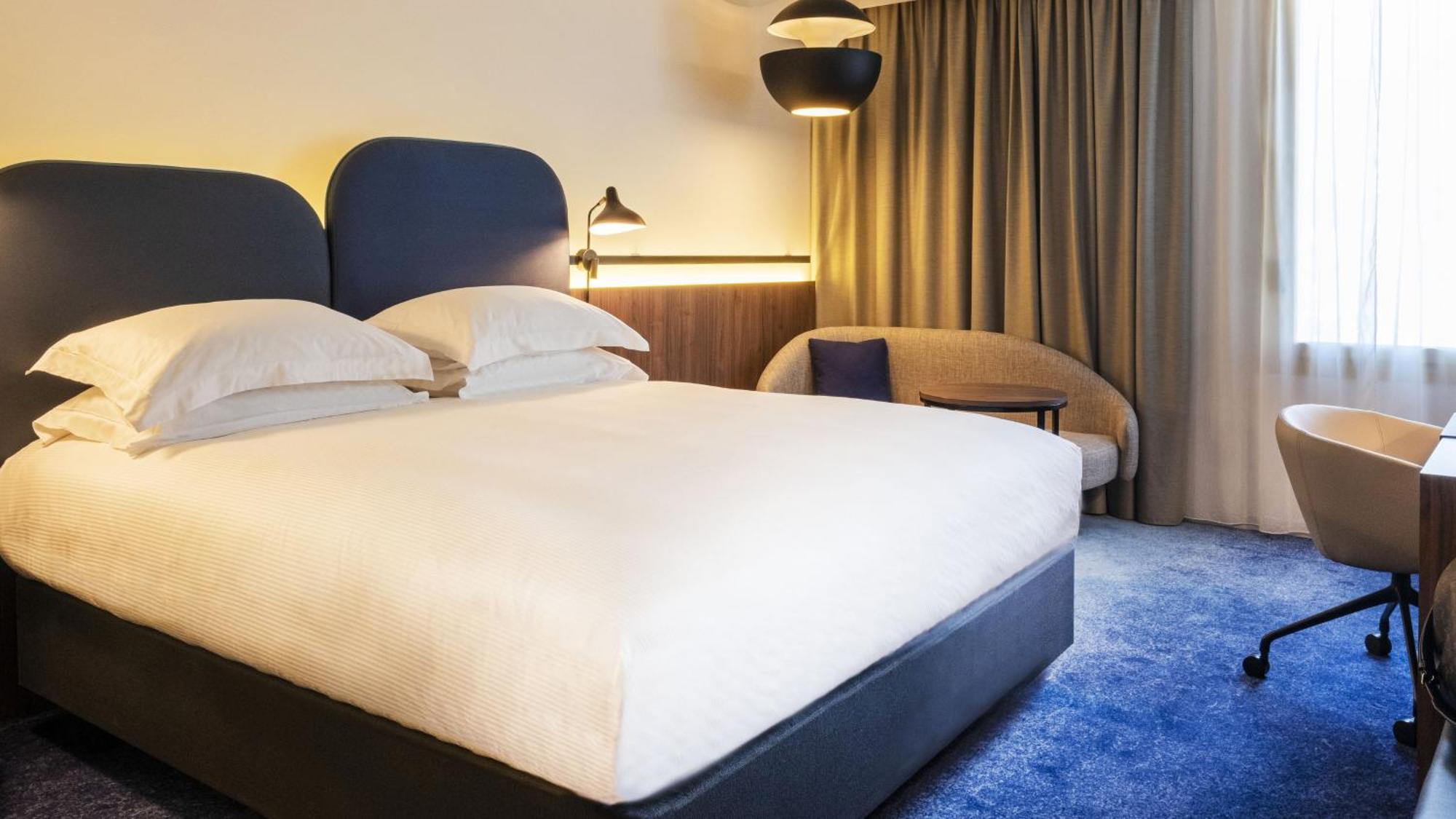 Crowne Plaza - Nice - Grand Arenas By Ihg Bagian luar foto