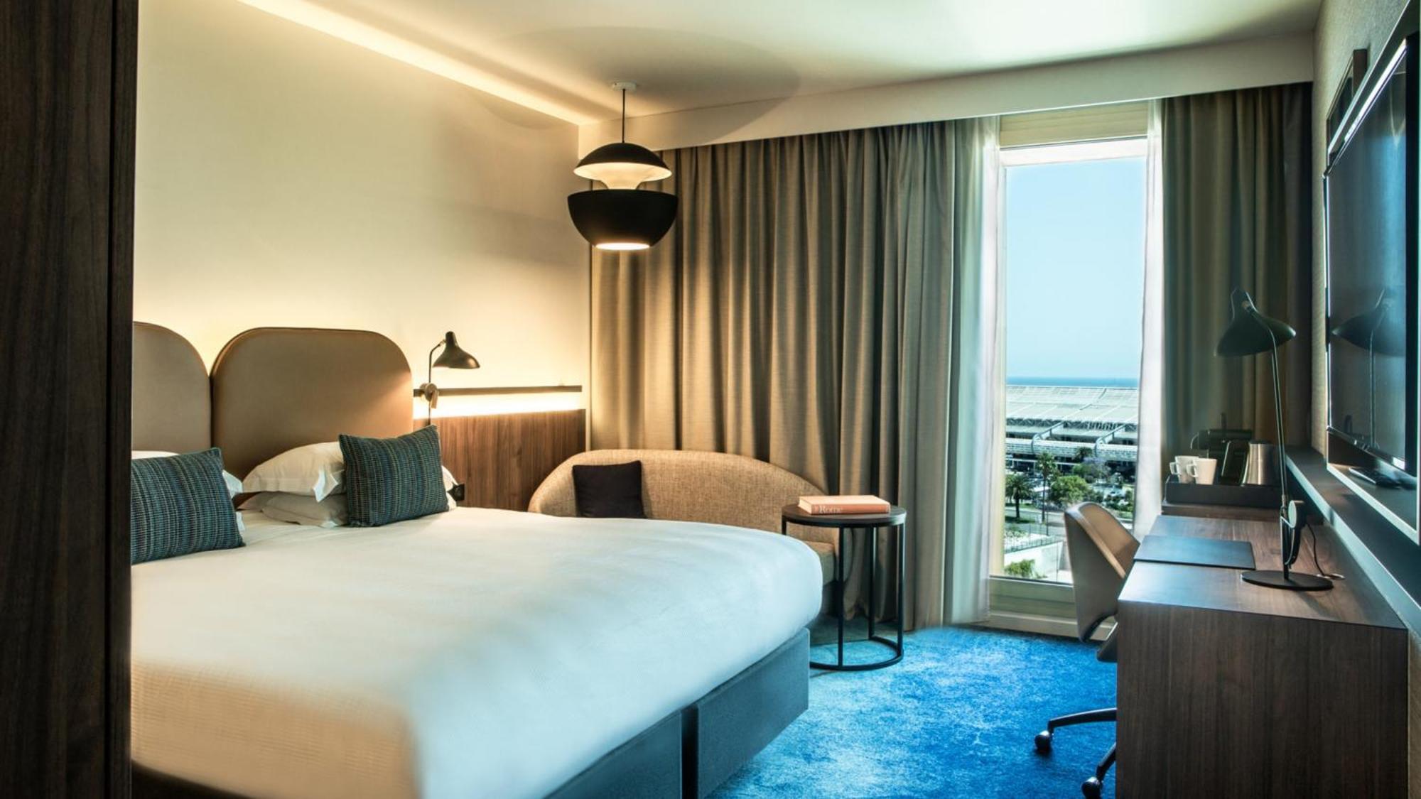 Crowne Plaza - Nice - Grand Arenas By Ihg Bagian luar foto